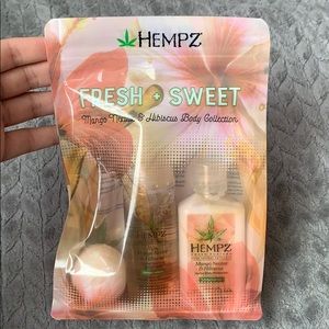 🆕 Limited edition Hempz Fresh + Sweet Gift Set